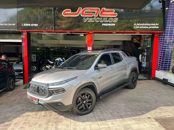 FIAT TORO 2.0 16V TURBO DIESEL ULTRA 4WD AT9 FIAT TORO 2.0 16V TURBO DIESEL ULTRA 4WD AT9